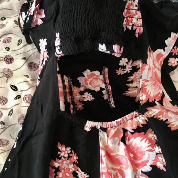 American Eagle summer floral dress - Picture 4 of 9